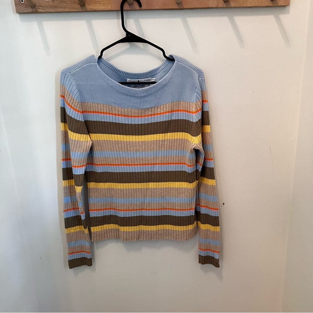 Tommy Hilfiger Striped Y2K style sweatshirt